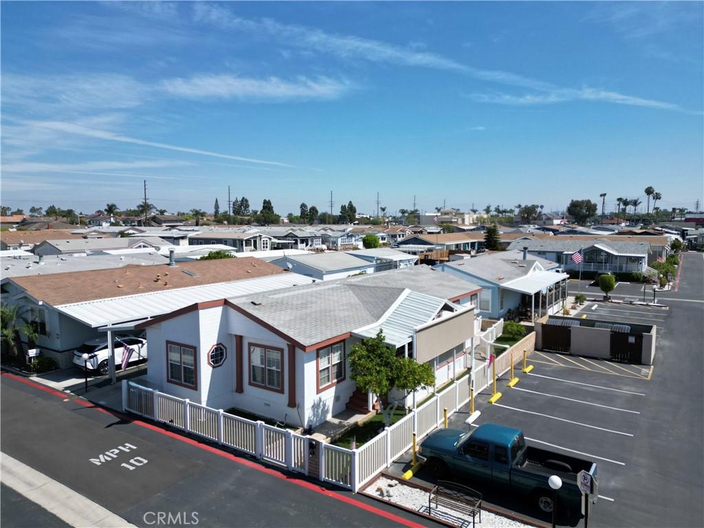 MLS #OC26122875 image #0