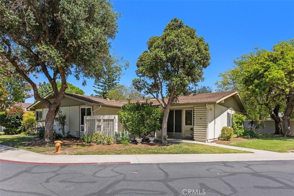 MLS #OC26122892 image #0