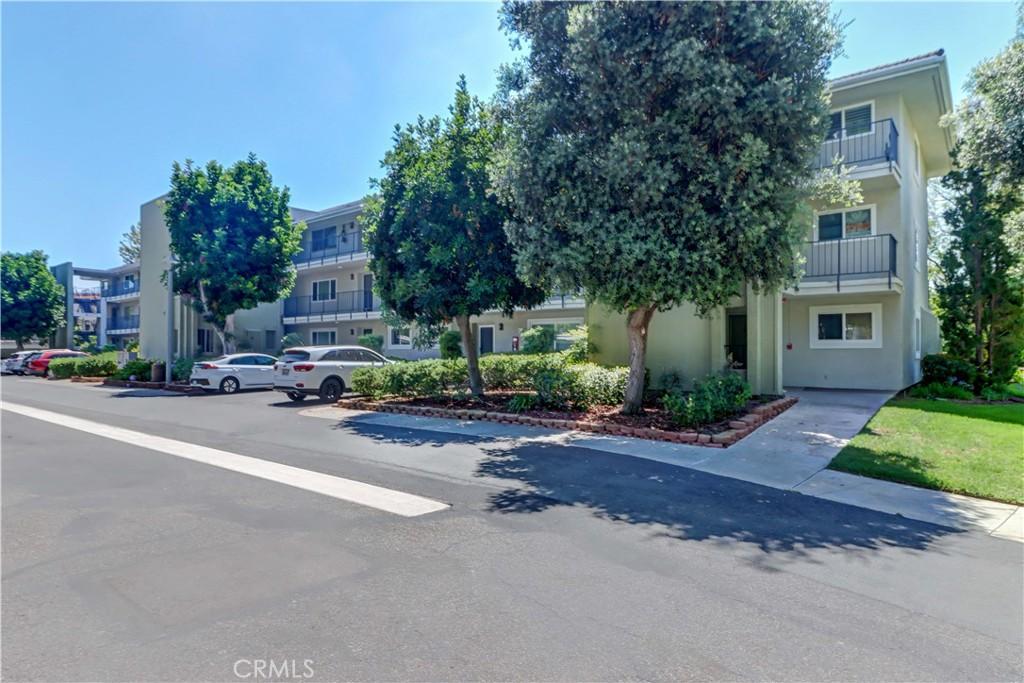 MLS #OC26123362 image #0