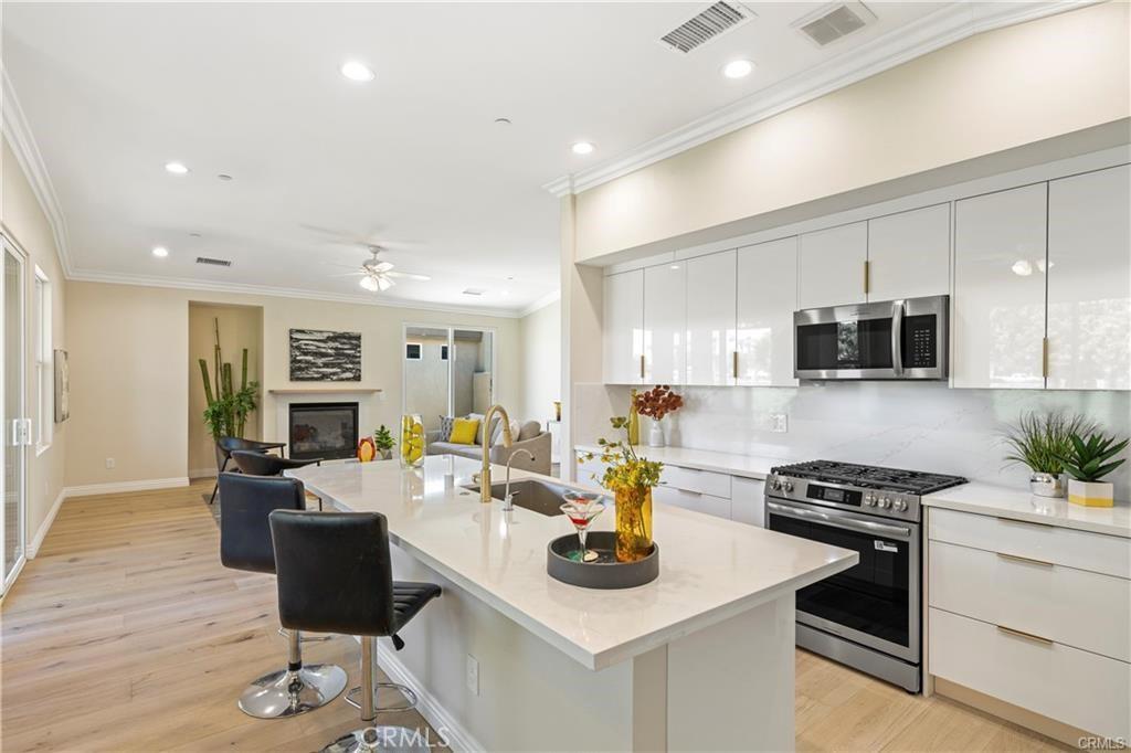 MLS #OC26123670 image #0