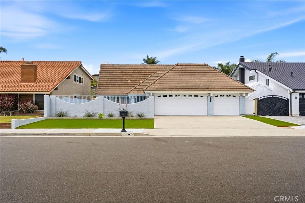 MLS #OC26123997 image #0
