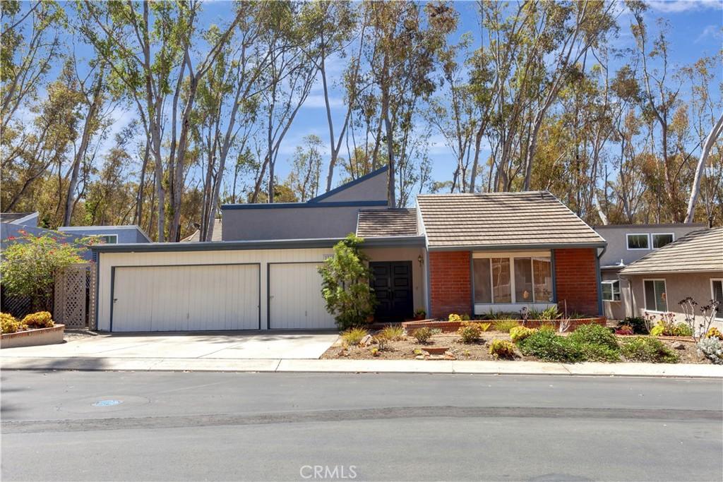 MLS #OC26124182 image #0