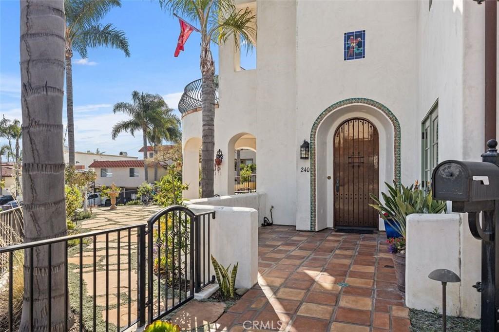 MLS #OC26125786 image #0