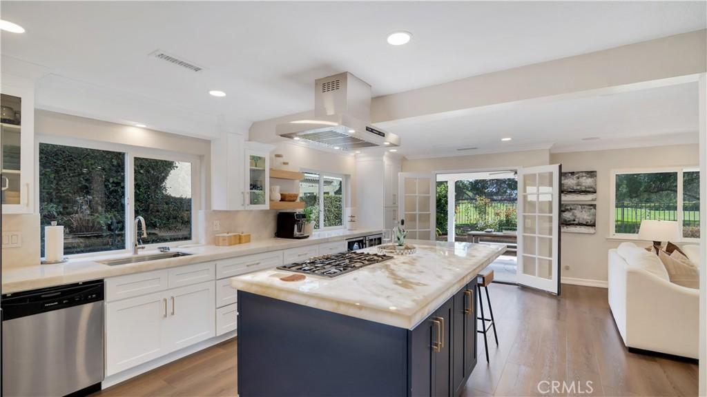 MLS #OC26125928 image #0