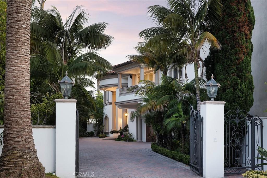 MLS #OC26126569 image #0