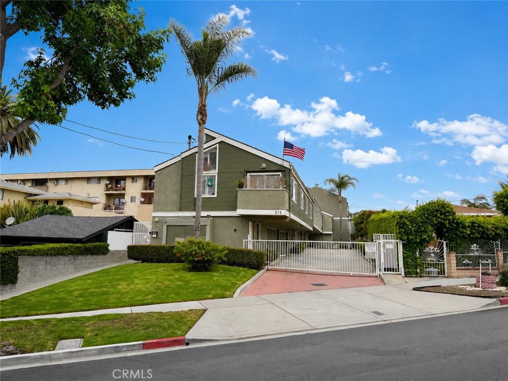 MLS #OC26126822 image #0