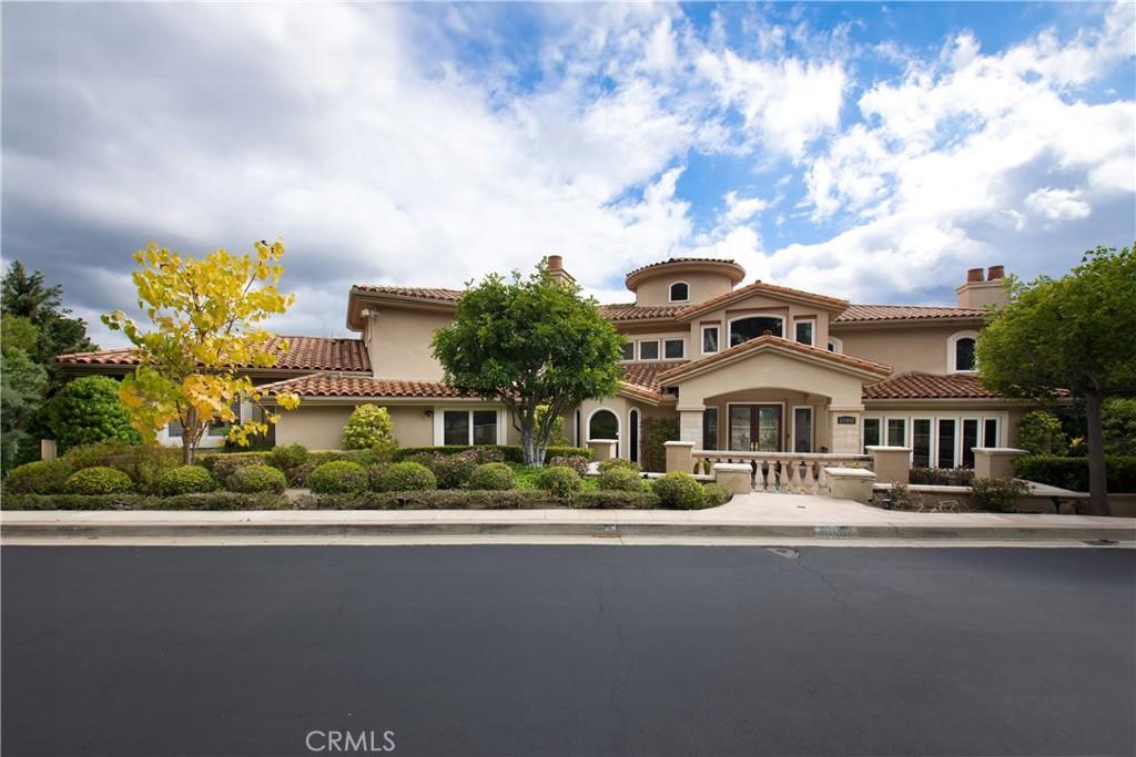 MLS #OC26126882 image #0