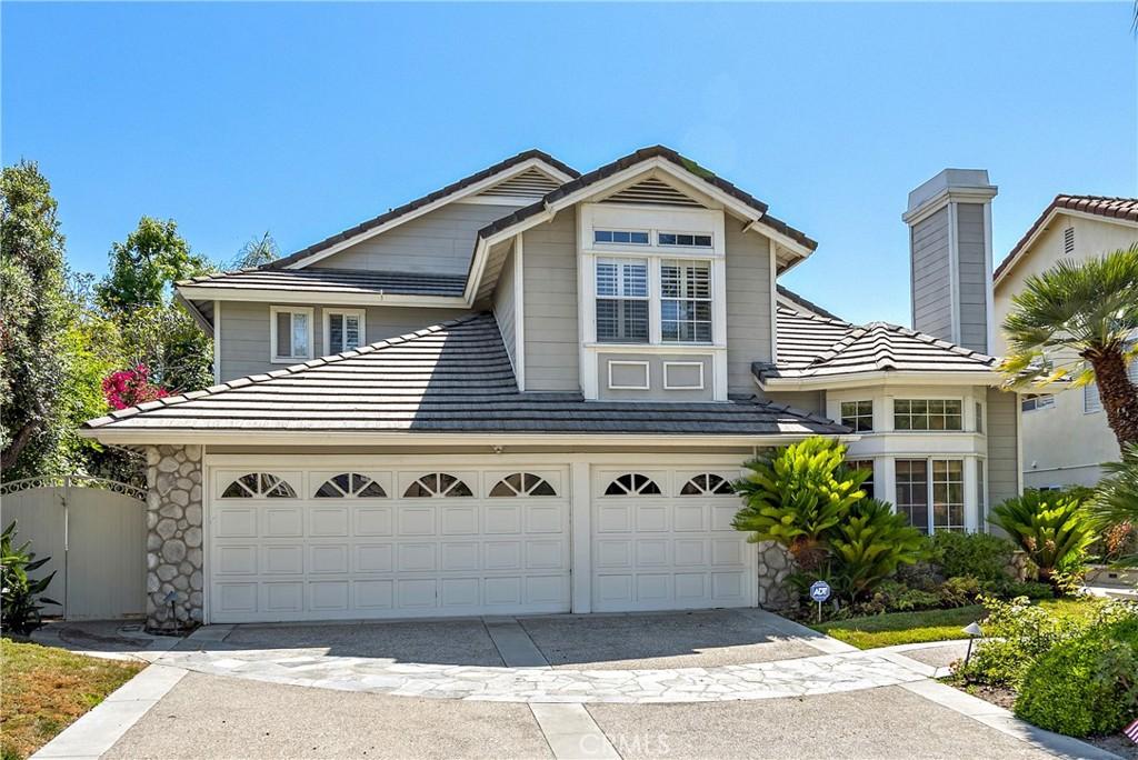 MLS #OC26127143 image #0