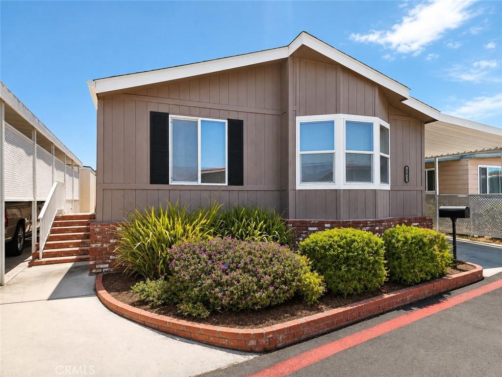 MLS #OC26127292 image #0