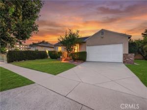 MLS #OC26127605 image #0