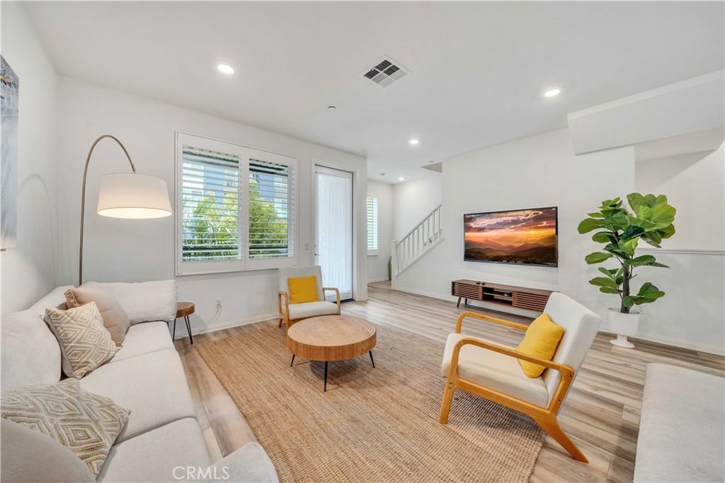 MLS #OC26127661 image #0