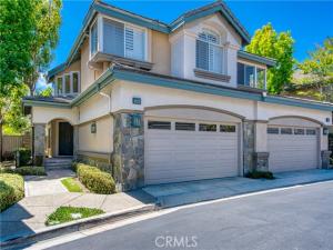 MLS #OC26128091 image #0
