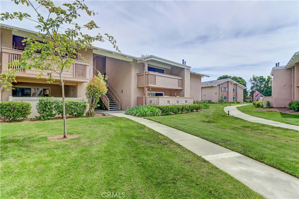 MLS #OC26128809 image #0