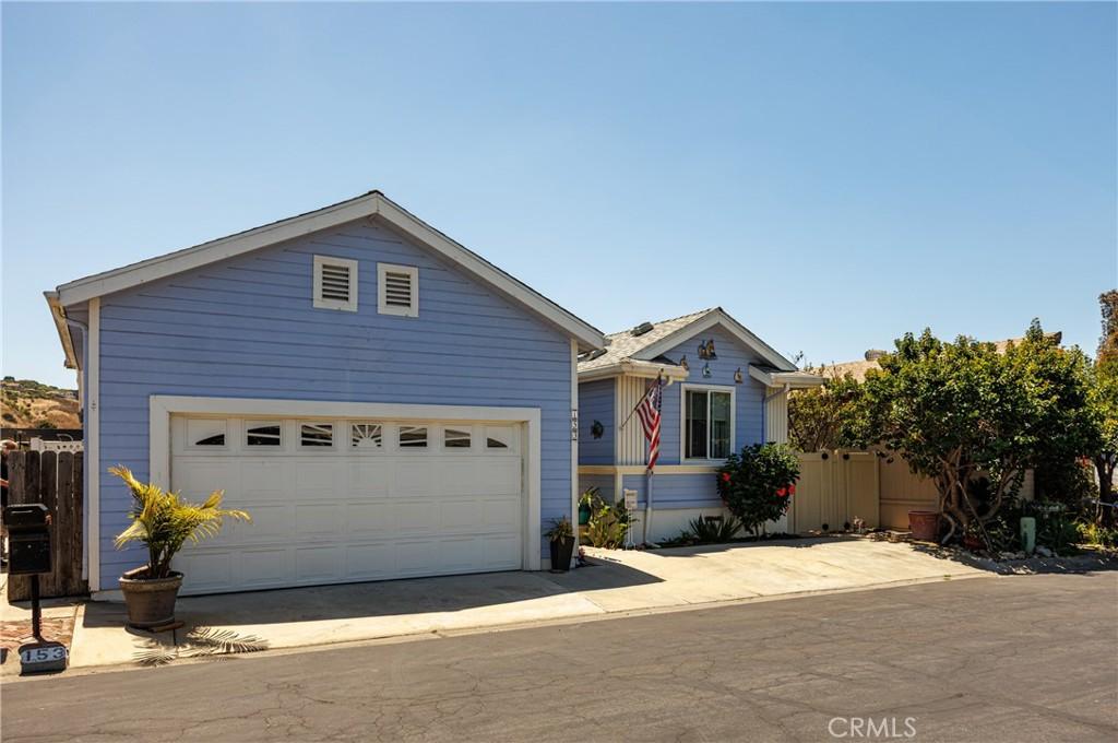 MLS #OC26128821 image #0