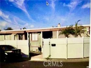 MLS #OC26128882 image #0