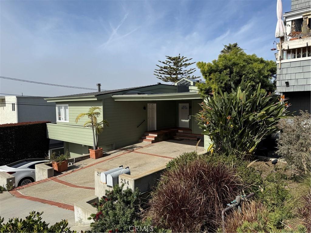 MLS #OC26129315 image #0