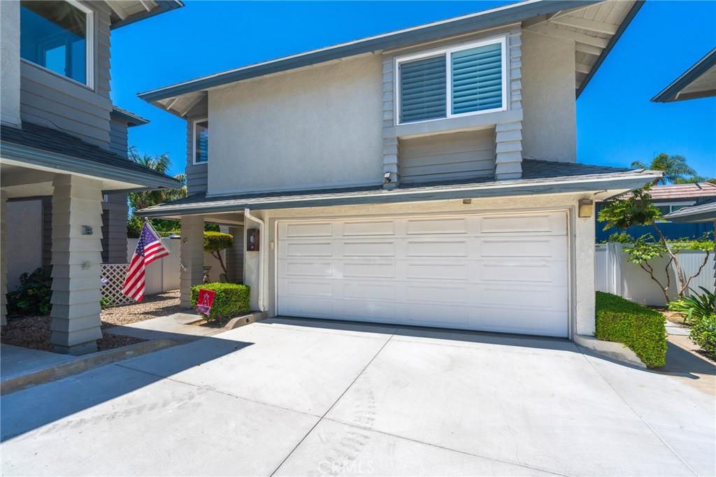 MLS #OC26130108 image #0
