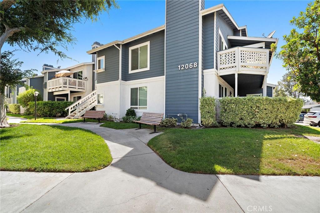 MLS #OC26130165 image #0