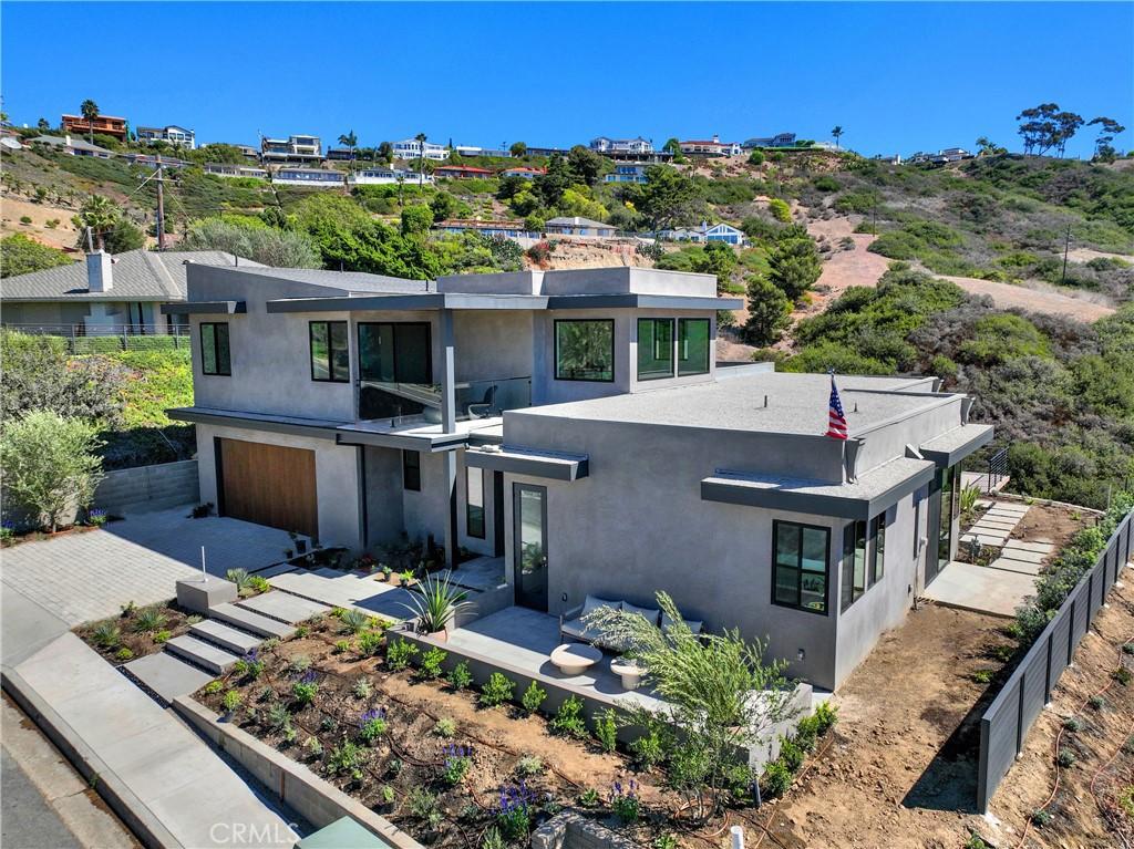 MLS #OC26130378 image #0