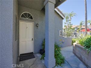 MLS #OC26130722 image #0