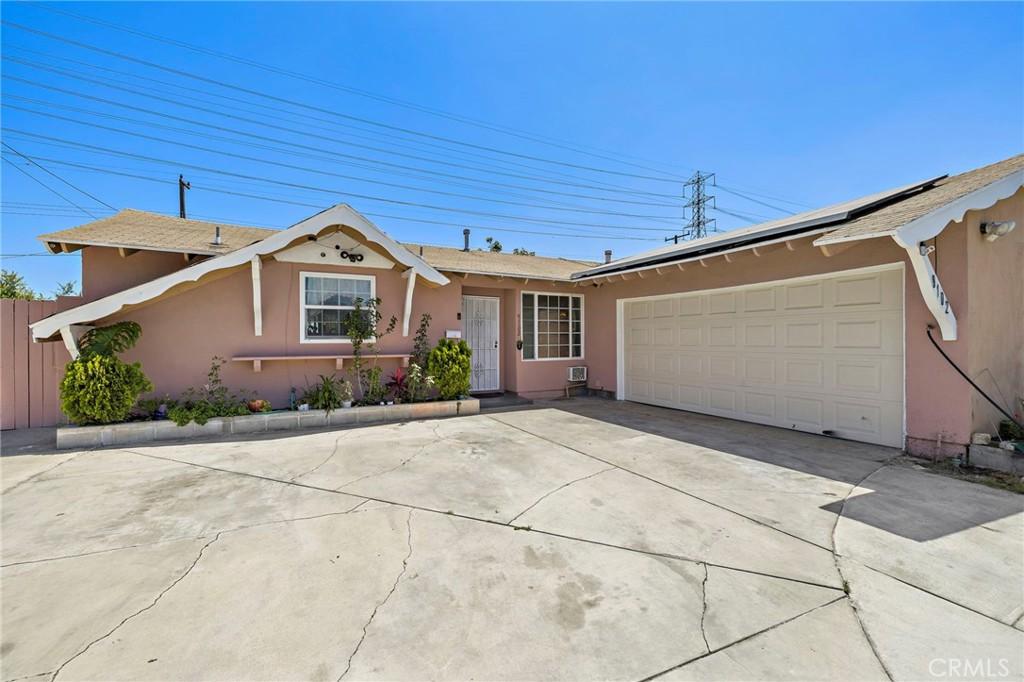 MLS #OC26130973 image #0