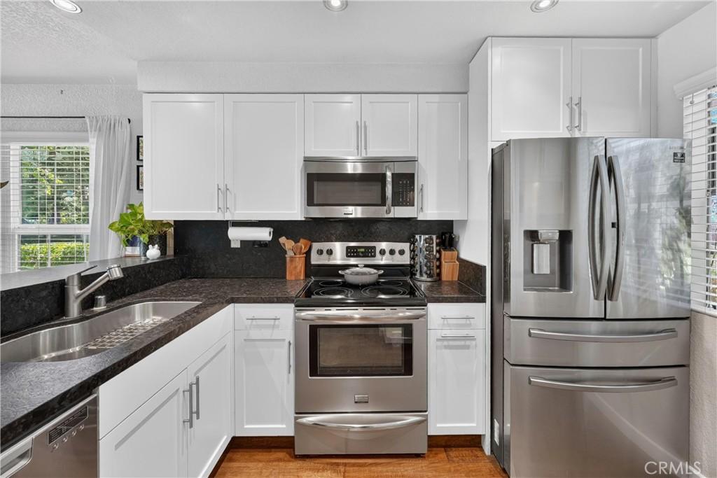 MLS #OC26132687 image #0