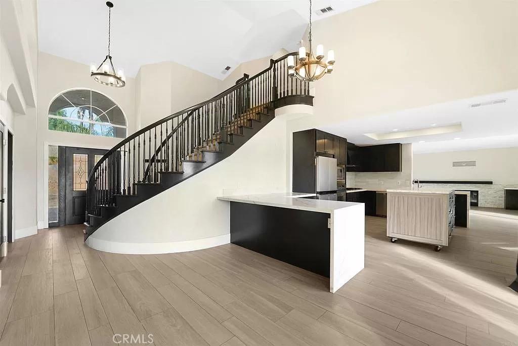 MLS #OC26132795 image #0