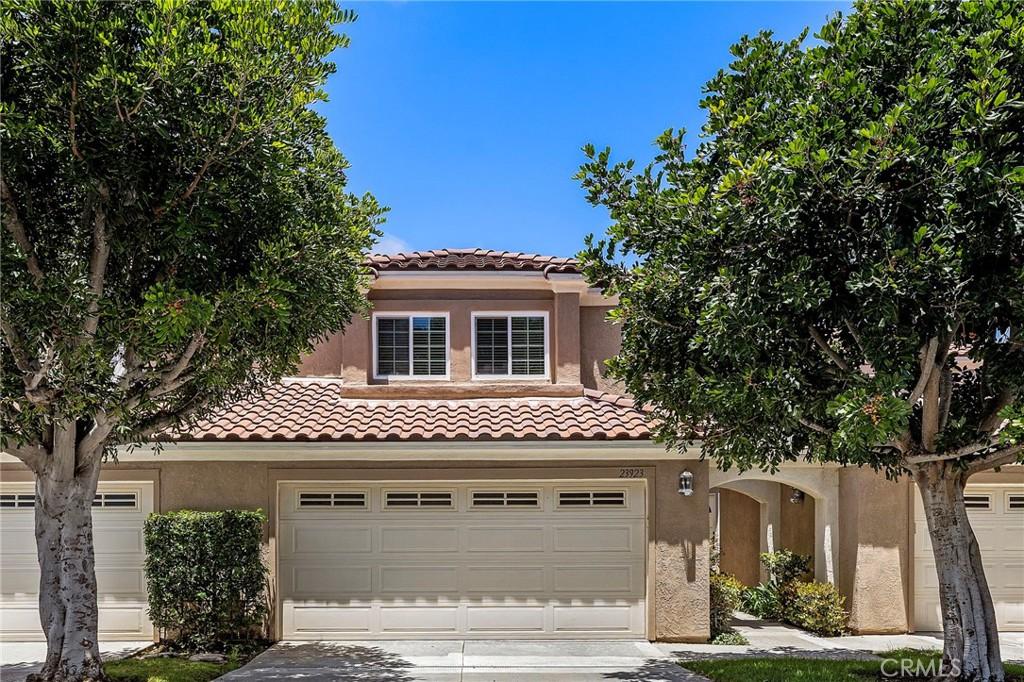 MLS #OC26133192 image #0