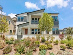 MLS #OC26133465 image #0