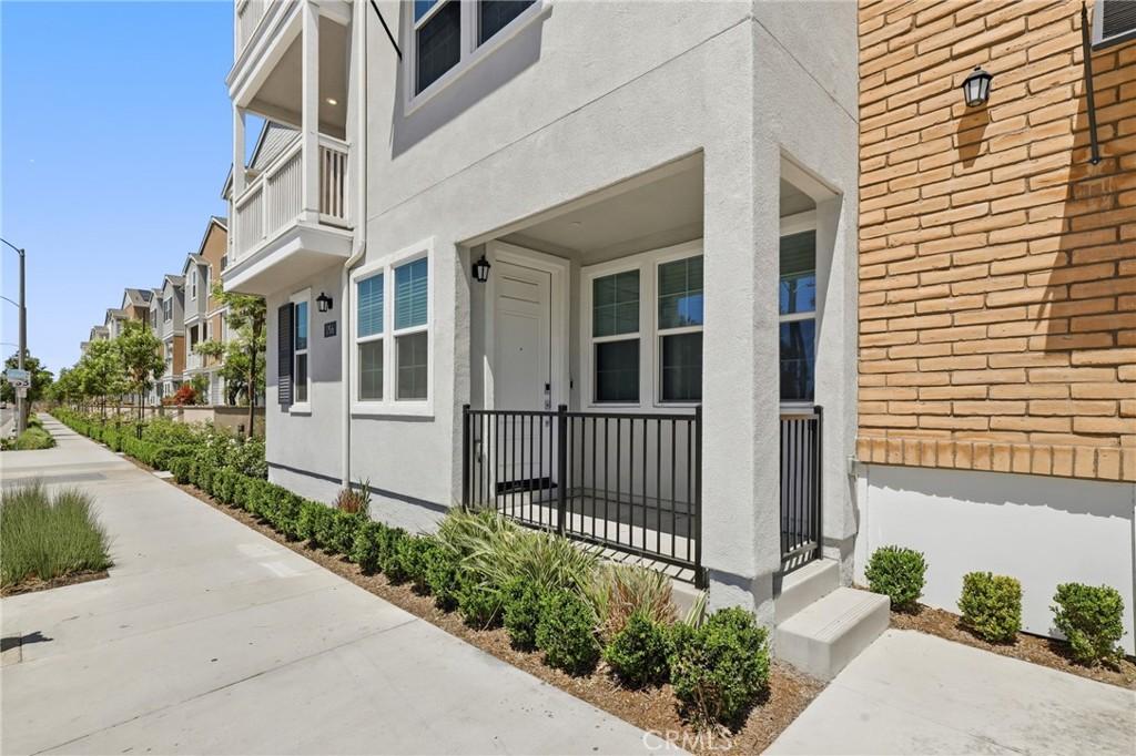 MLS #OC26134129 image #0