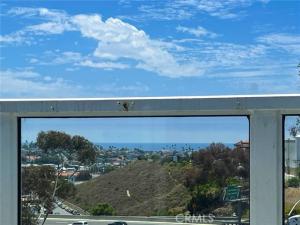 MLS #OC26134195 image #0