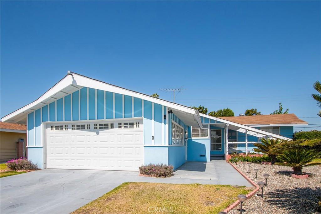 MLS #OC26134516 image #0