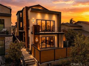 MLS #OC26135143 image #0