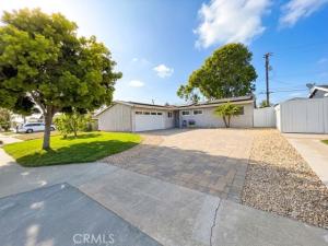 MLS #OC26135362 image #0