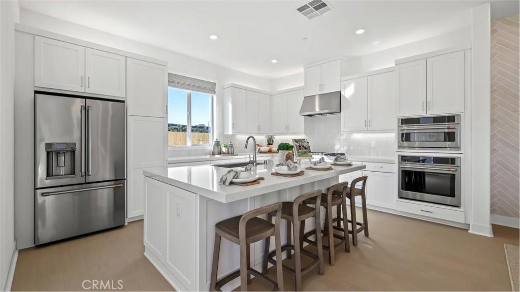 MLS #OC26135673 image #0