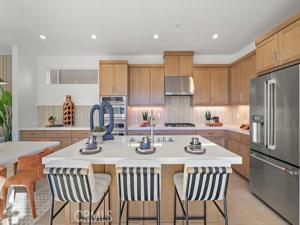 MLS #OC26135719 image #0