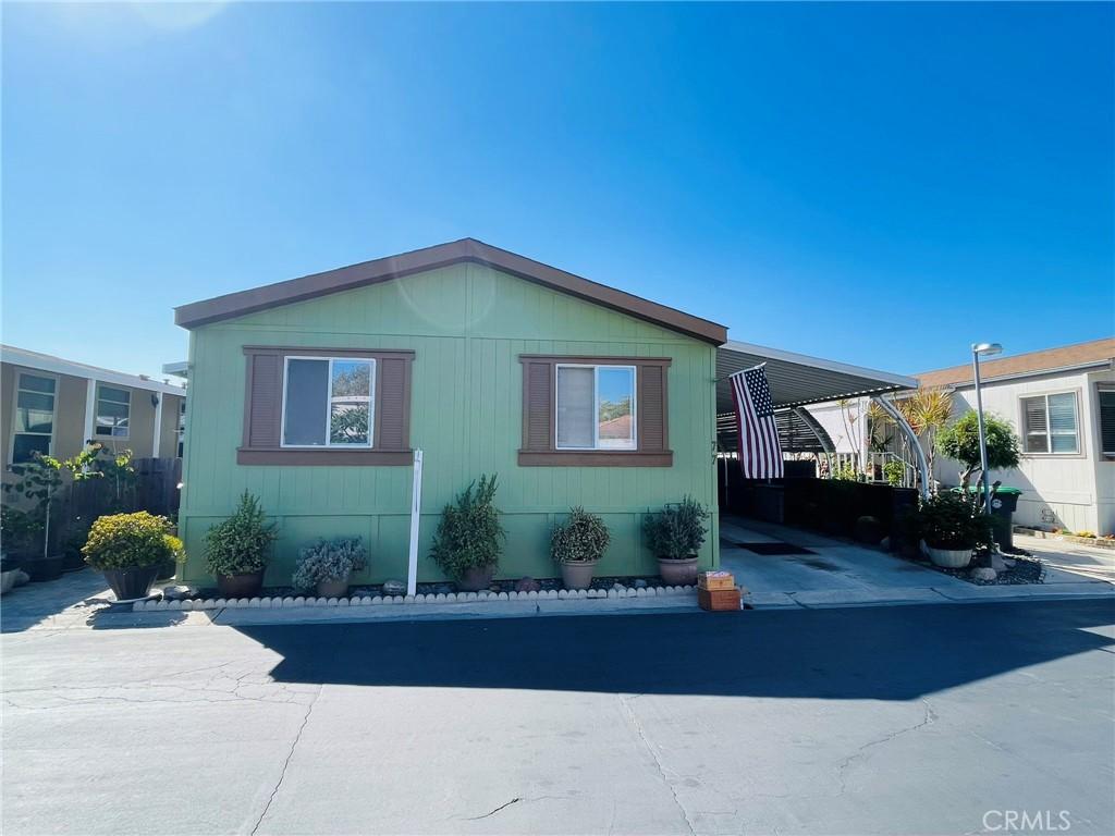 MLS #OC26136045 image #0