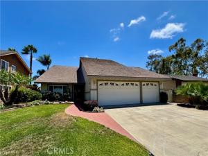 MLS #OC26136176 image #0