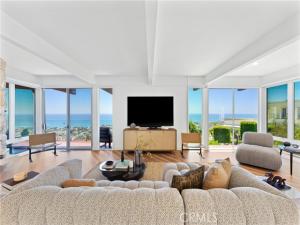 MLS #OC26136194 image #0