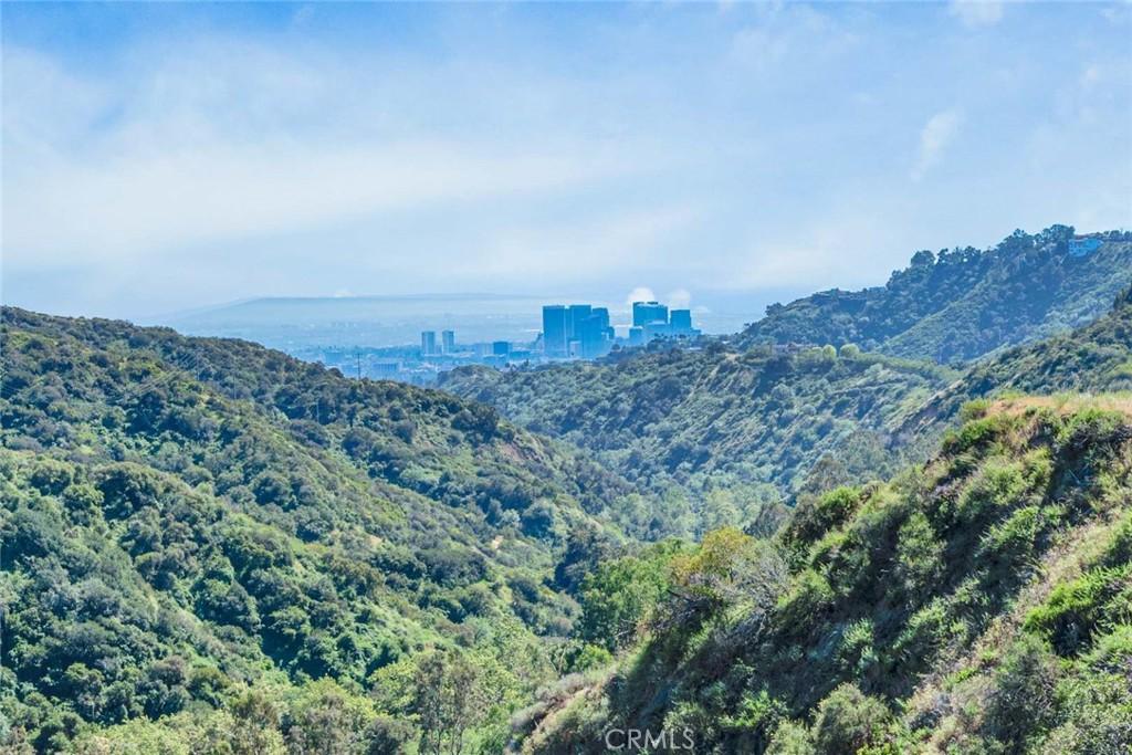 MLS #OC26136259 image #0