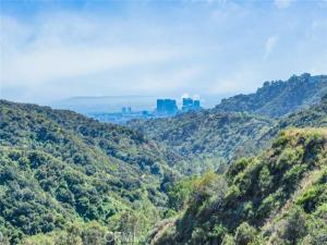 MLS #OC26136259 image #0