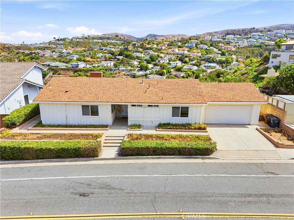 MLS #OC26136894 image #0