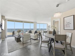 MLS #OC26136926 image #0
