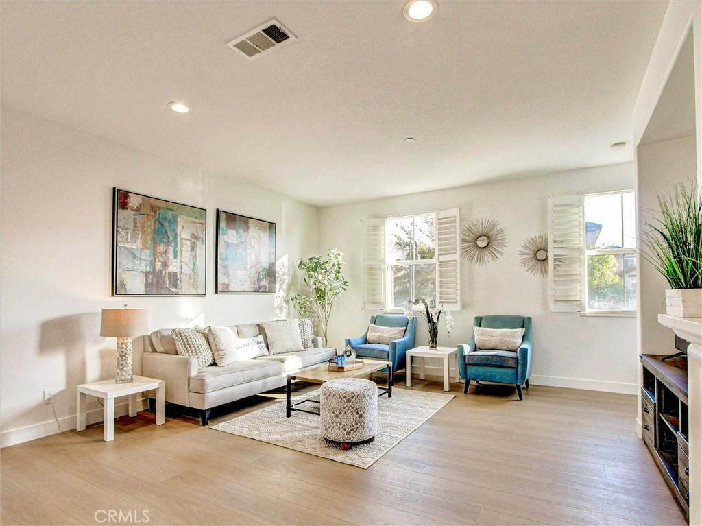 MLS #OC26137493 image #0