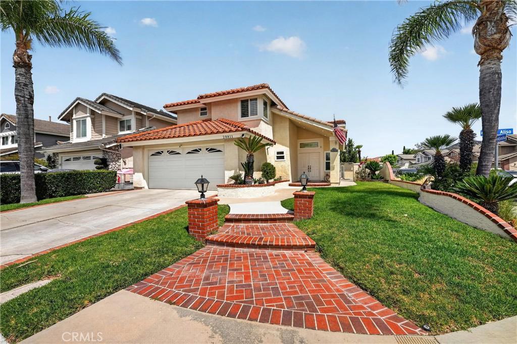 MLS #OC26137931 image #0