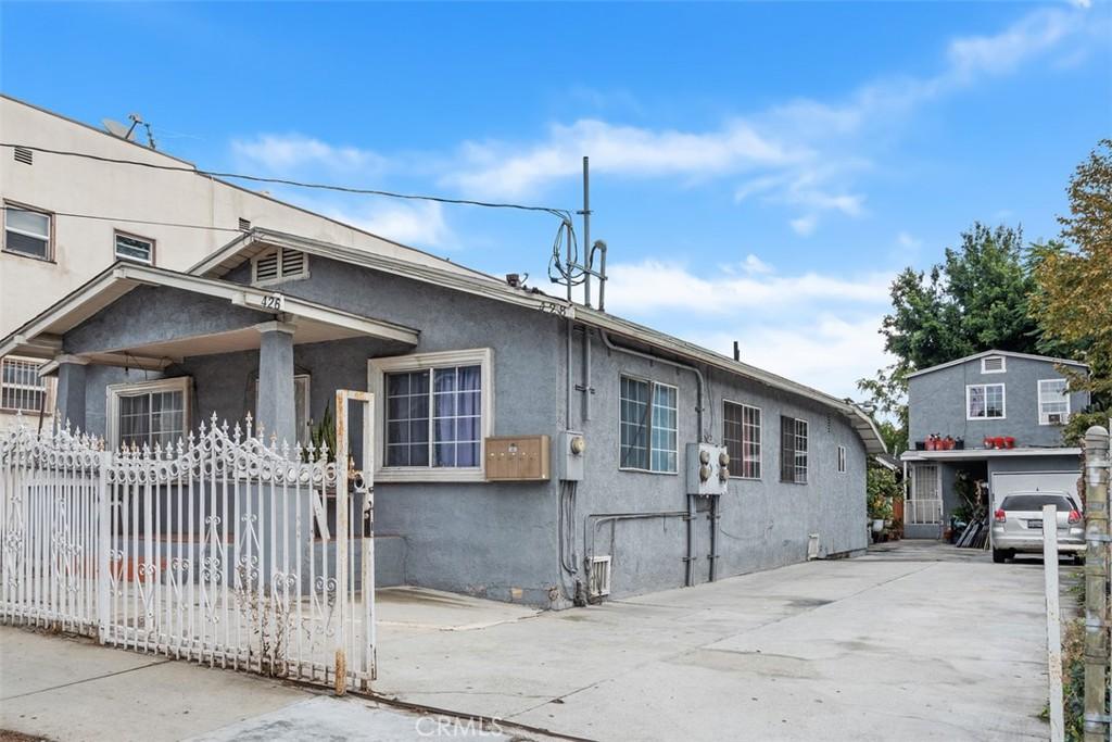 MLS #OC26138170 image #0