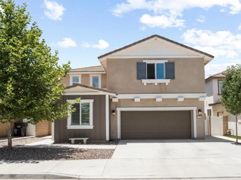 MLS #OC26138404 image #0