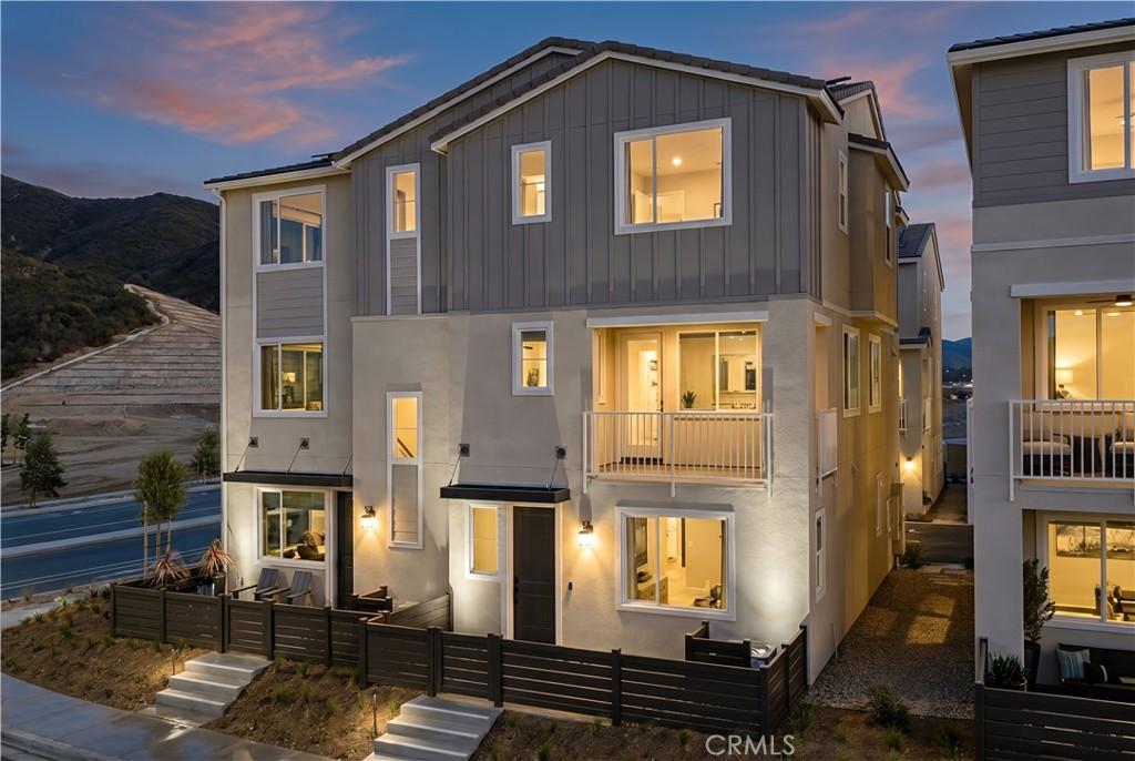 MLS #OC26138681 image #0