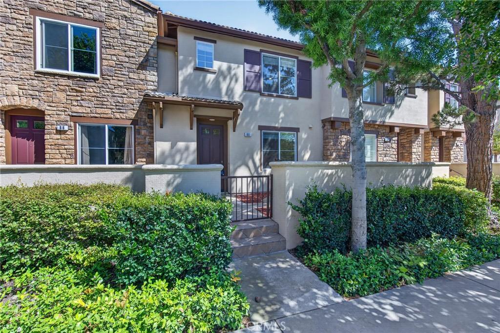 MLS #OC26138772 image #0