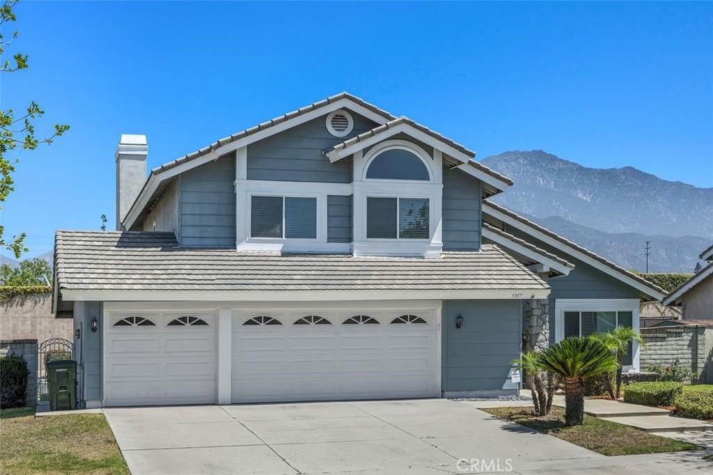 MLS #OC26139118 image #0